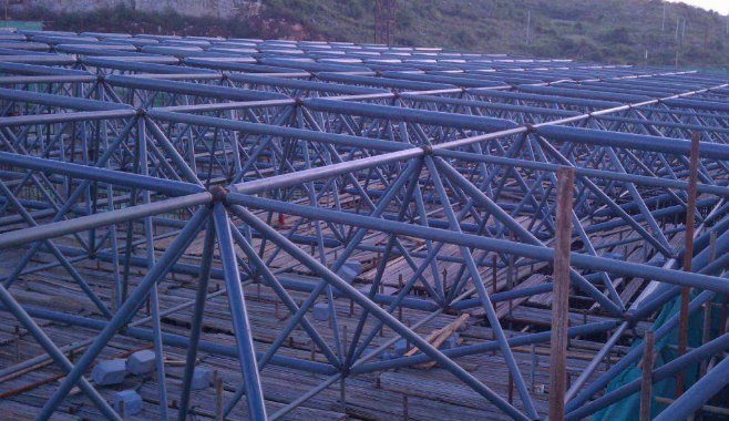 安顺概述网架加工公司对网架保温隔热的办法